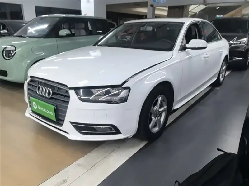 Audi A4L, 2015