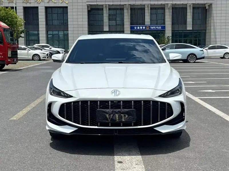 MG MG5, 2025