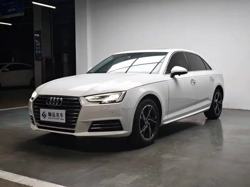 Audi A4L, 2018