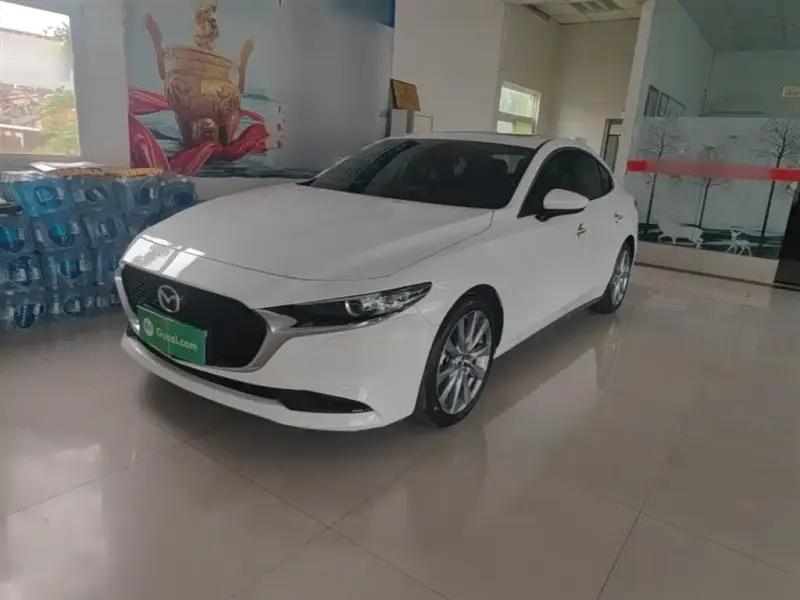 Mazda 3 Axela, 2025