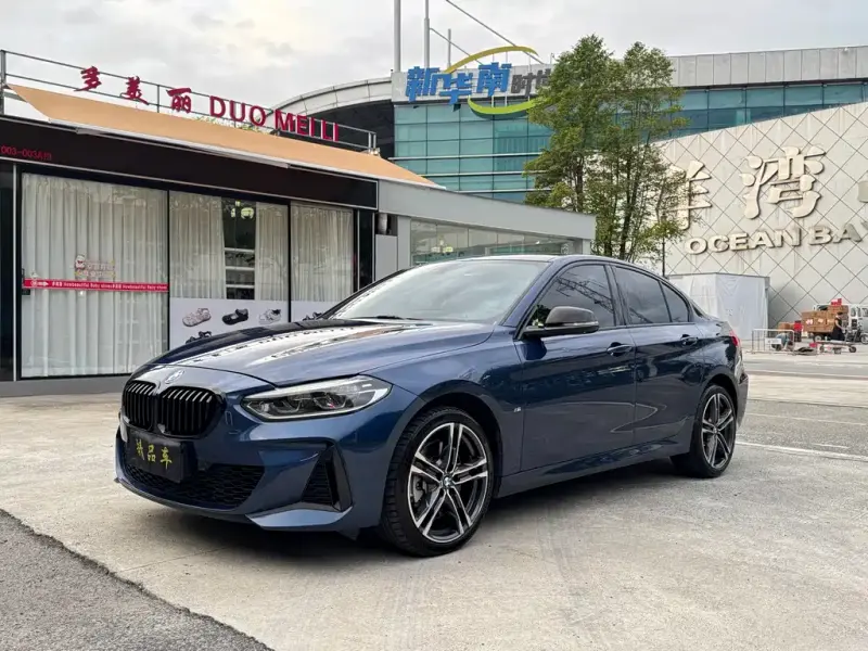 BMW 1 Series, 2022