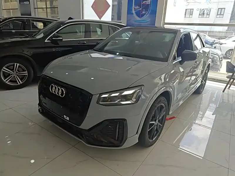 Audi Q2L, 2023