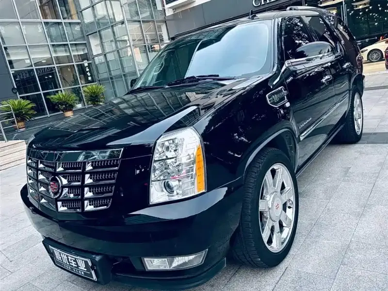 Cadillac Escalade, 2010