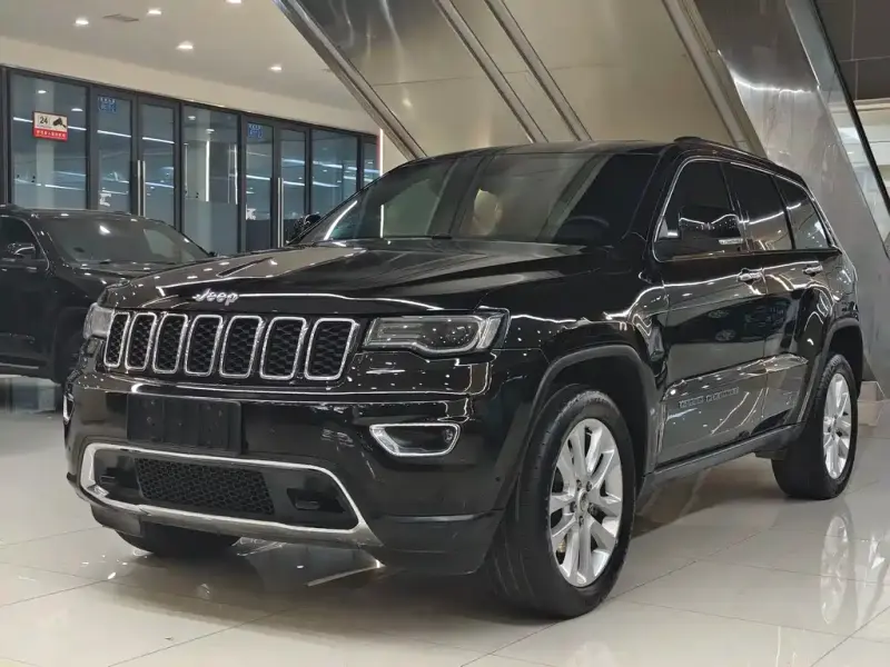 Jeep Grand Cherokee (Import), 2018