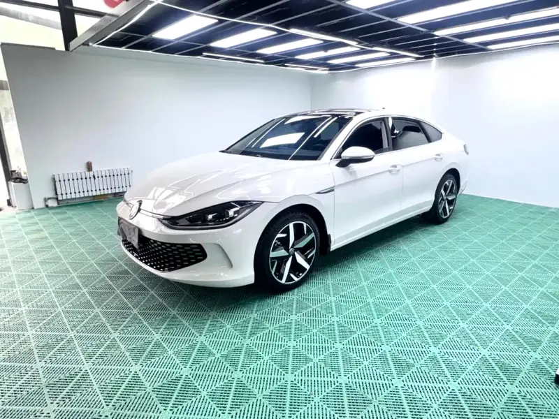 Volkswagen Lamando, 2023