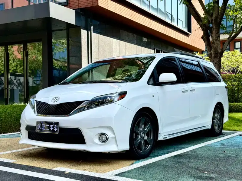 Toyota Sienna, 2017