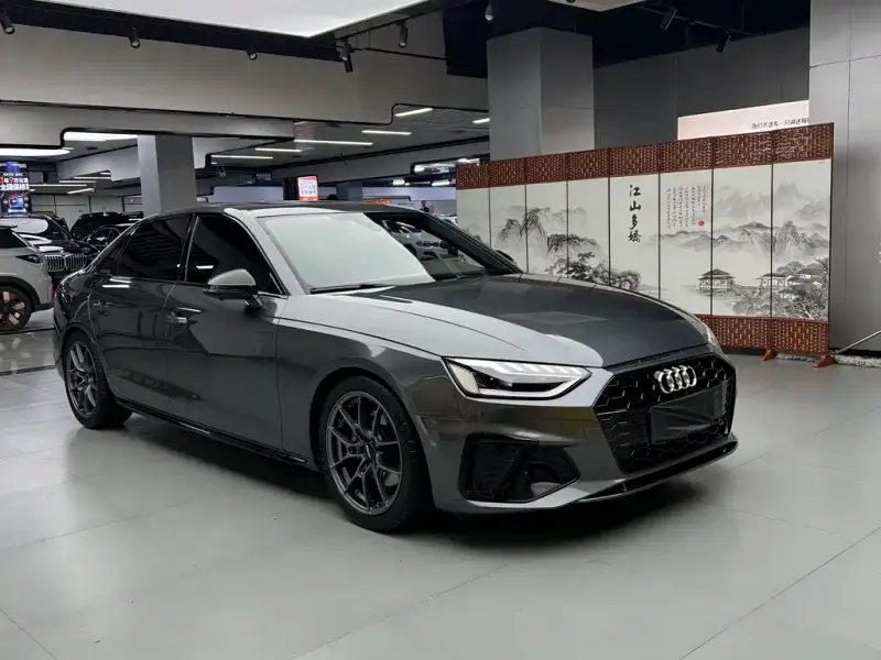 Audi A4L, 2023