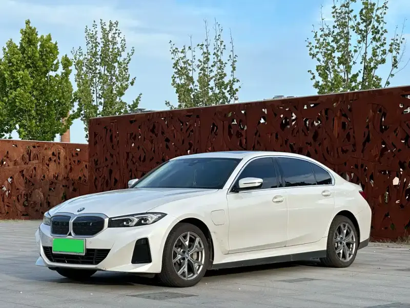 BMW i3, 2024
