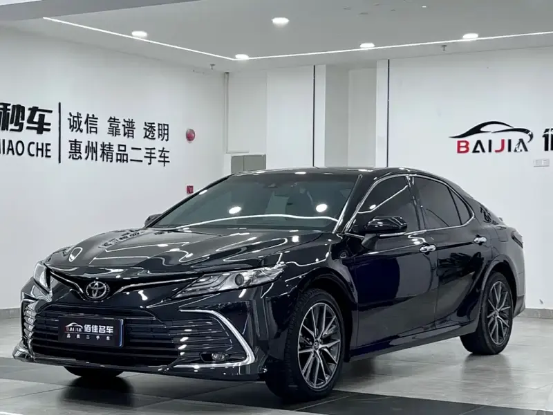 Toyota Camry, 2023