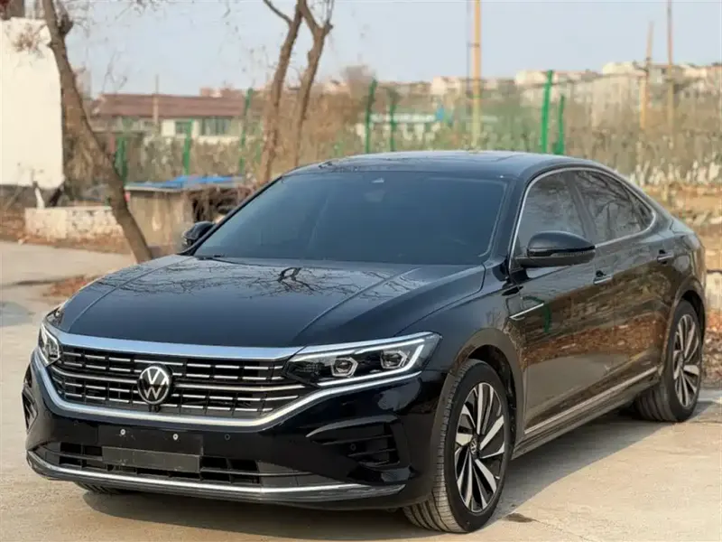 Volkswagen Passat, 2025