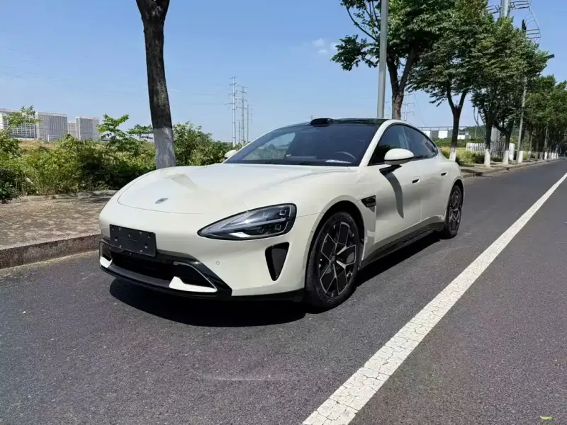 Xiaomi SU7, 2025
