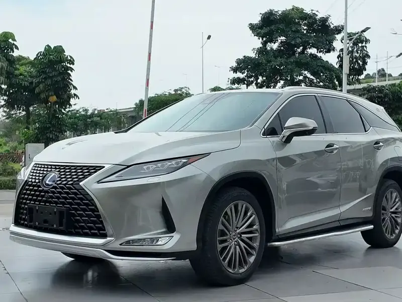 Lexus RX, 2021