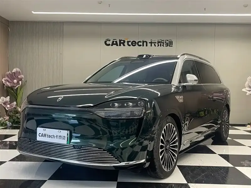 AITO M9, 2025