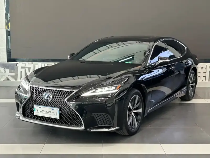 Lexus LS, 2021