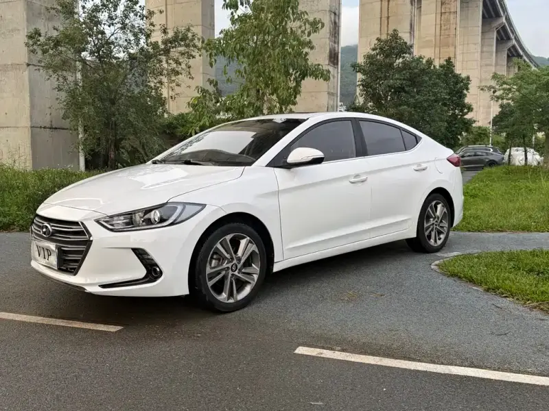 Hyundai Elantra, 2017