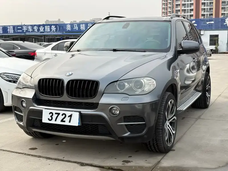 BMW X5 (Import), 2013