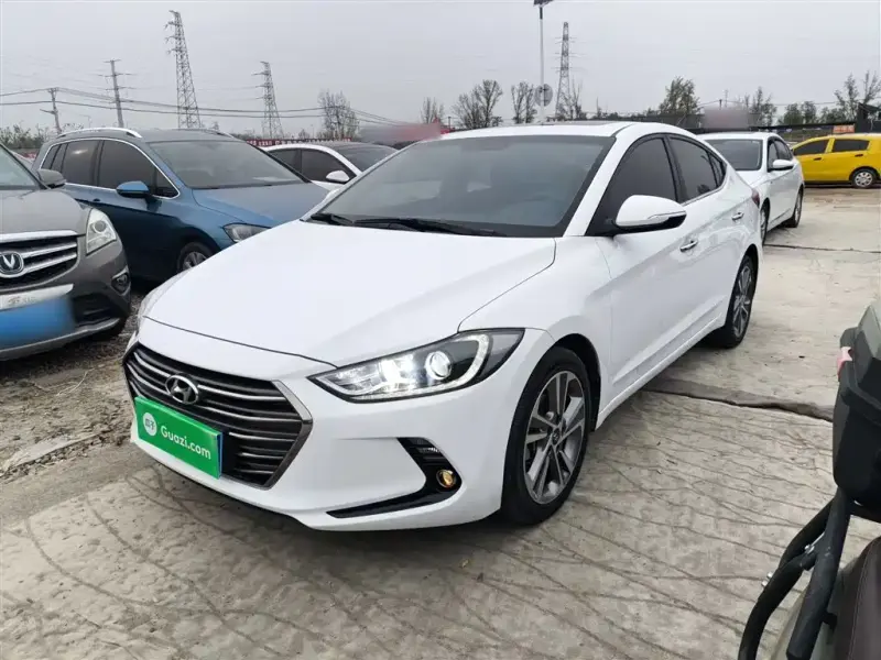 Hyundai Elantra, 2019