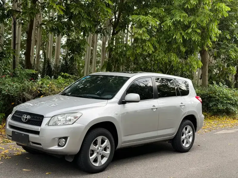Toyota RAV4, 2009