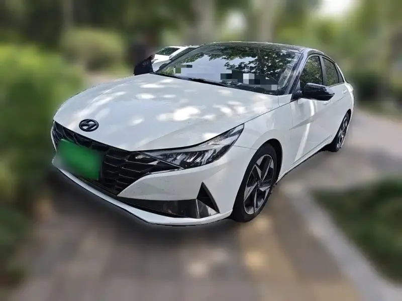 Hyundai Elantra, 2022