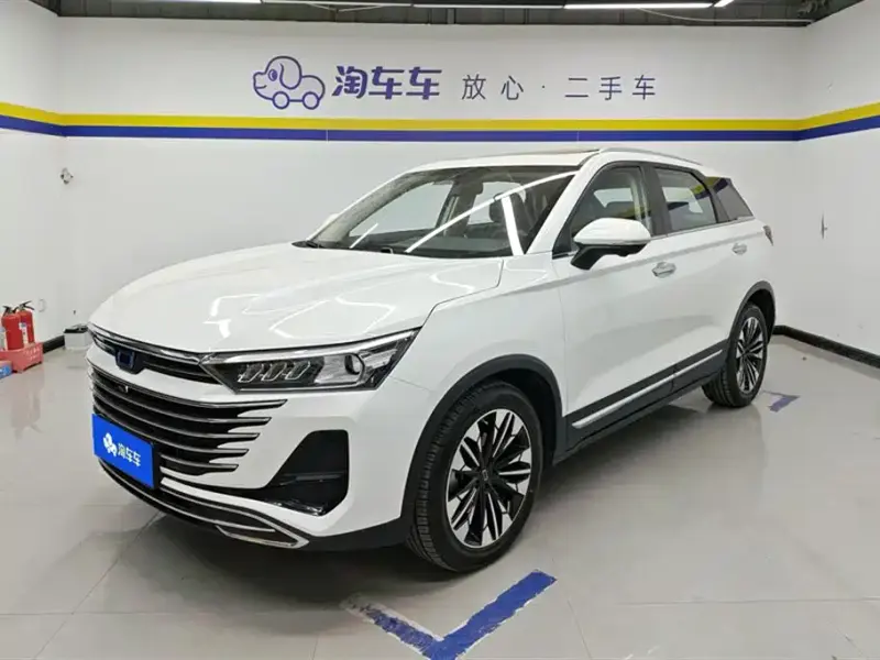 Bestune T77, 2025