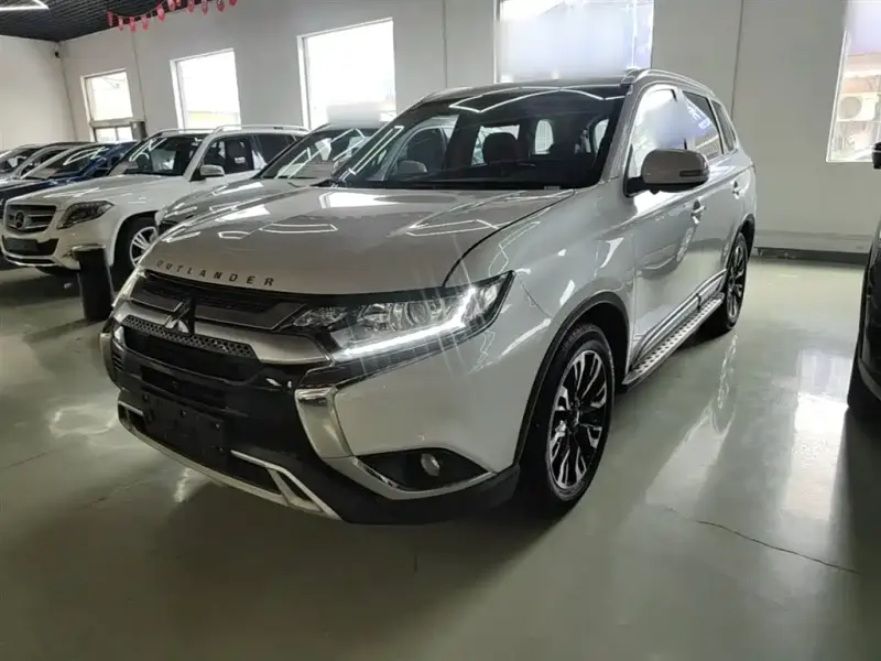 Mitsubishi Outlander, 2019