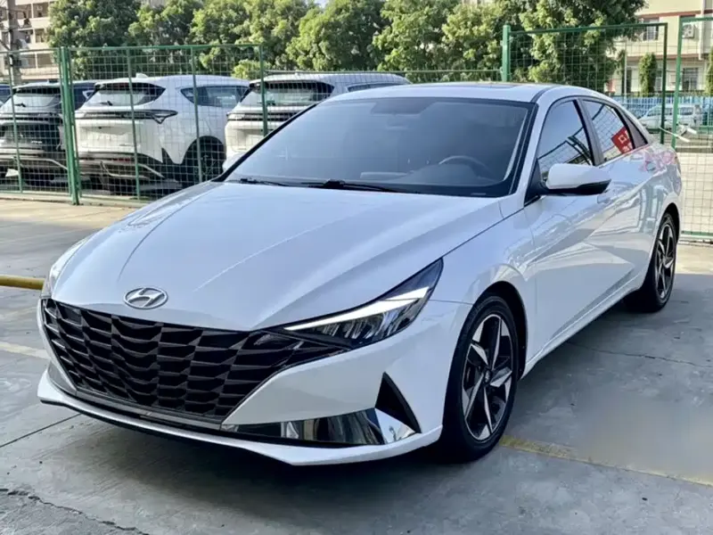 Hyundai Elantra, 2023