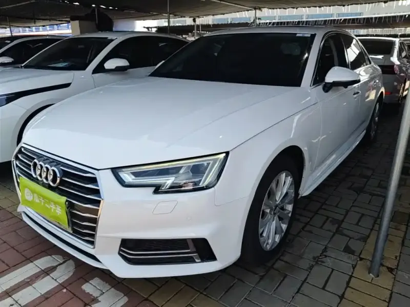Audi A4L, 2018