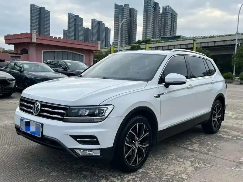 Volkswagen Tiguan L, 2020