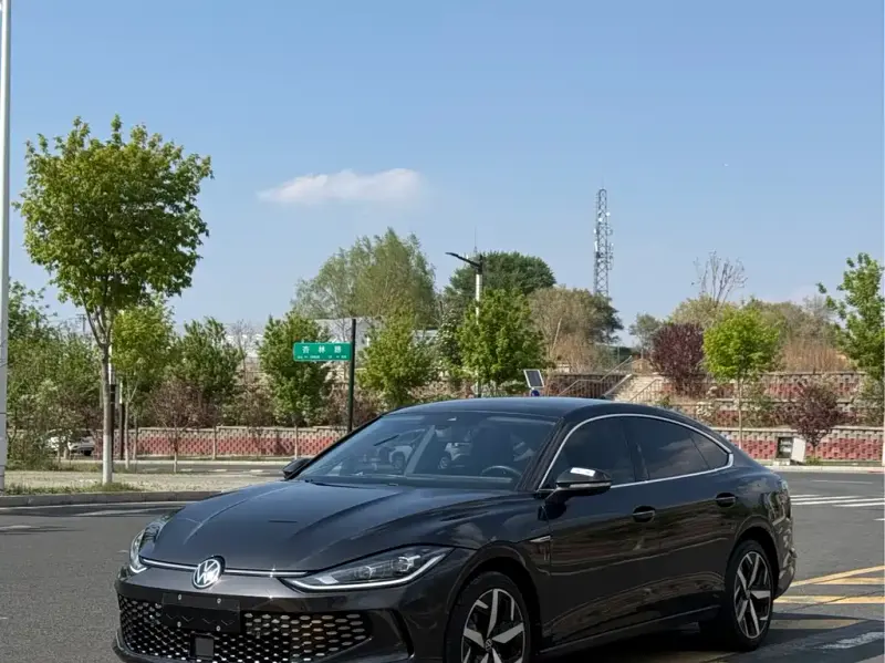 Volkswagen Lamando, 2022