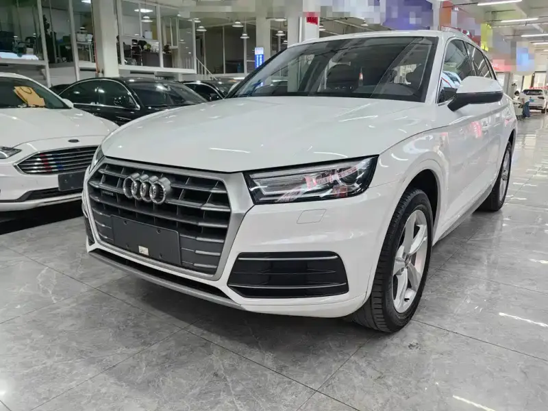 Audi Q5L, 2019