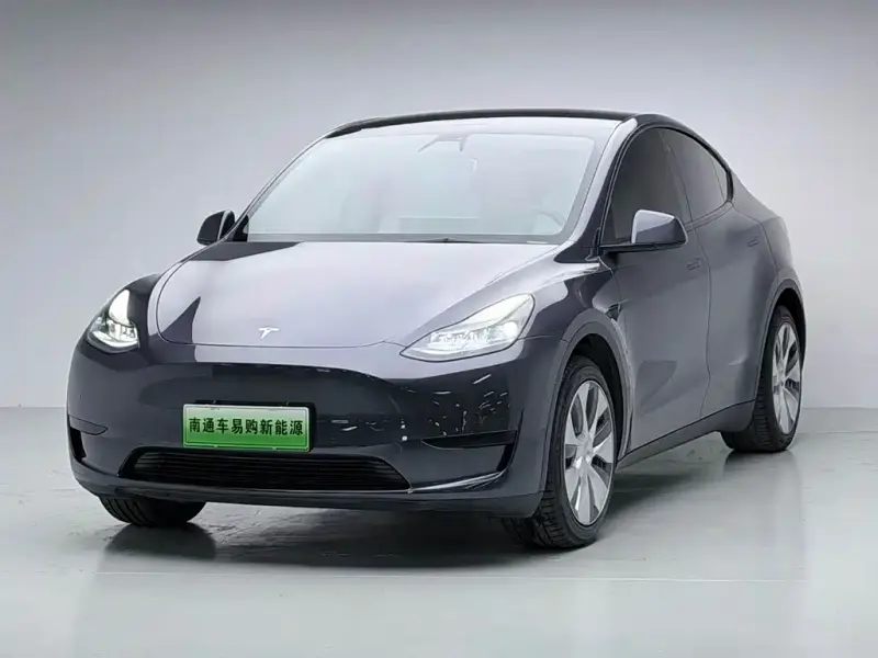 Tesla Model Y, 2023