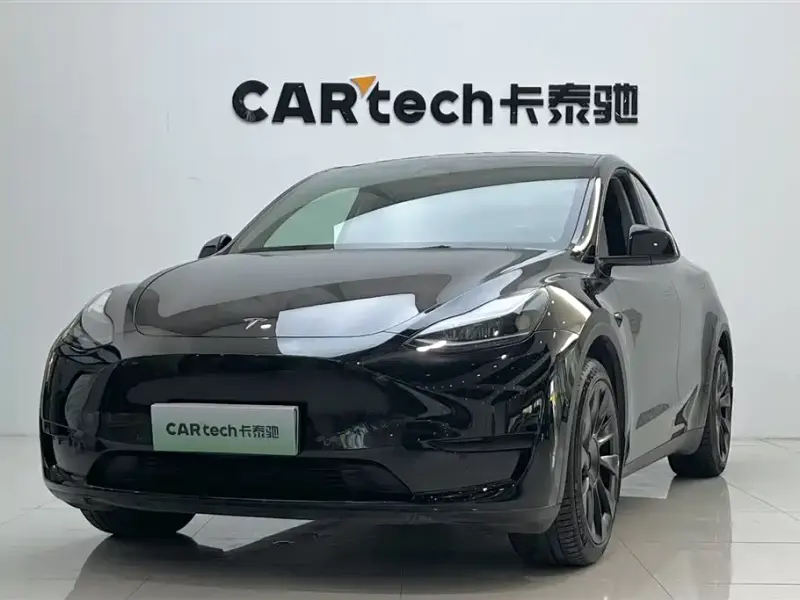 Tesla Model Y, 2023