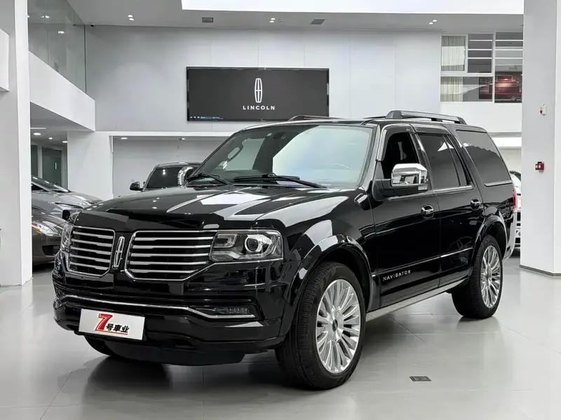 Lincoln Navigator, 2016