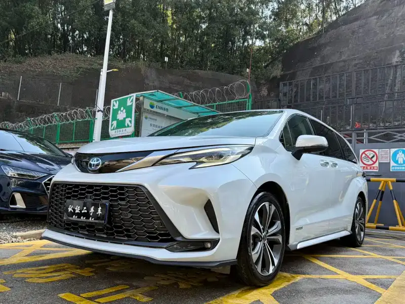 Toyota Granvia, 2024