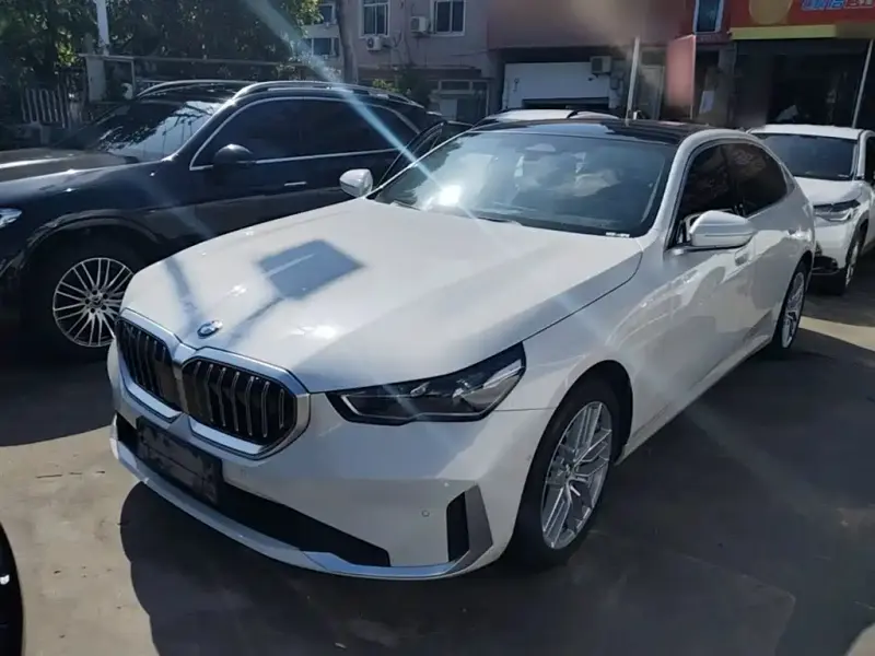 BMW 5 Series, 2024