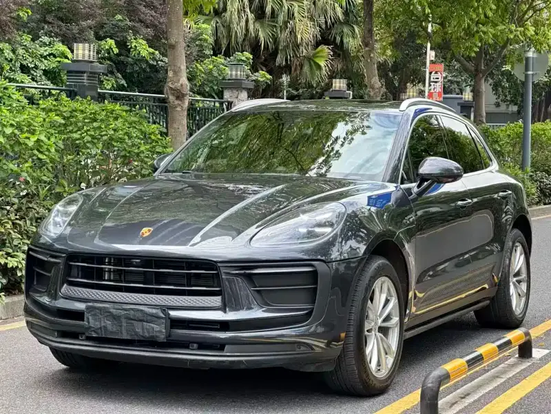 Porsche Macan, 2022