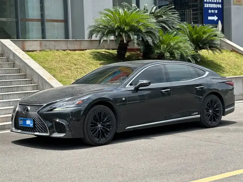 Lexus LS, 2018