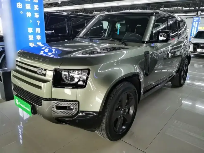 Land Rover Defender, 2023