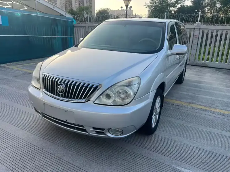 Buick GL8, 2015