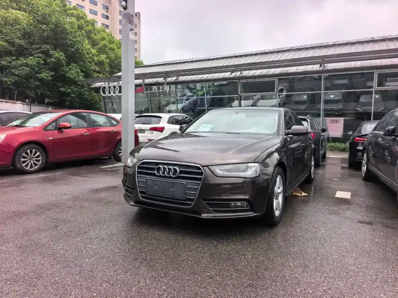 Audi A4L, 2016