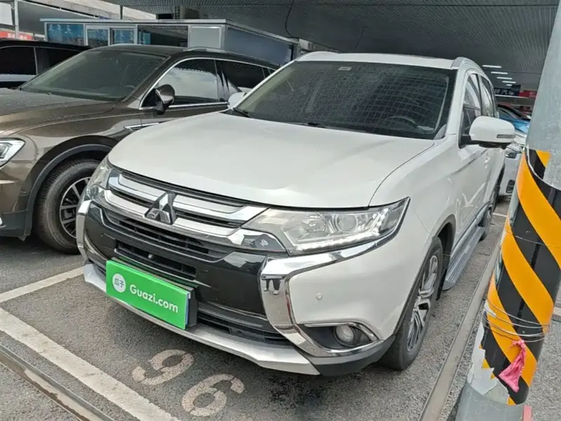 Mitsubishi Outlander, 2018