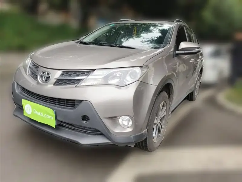 Toyota RAV4, 2015