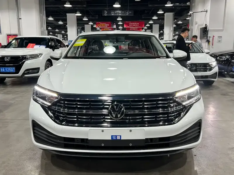 Volkswagen Sagitar, 2025