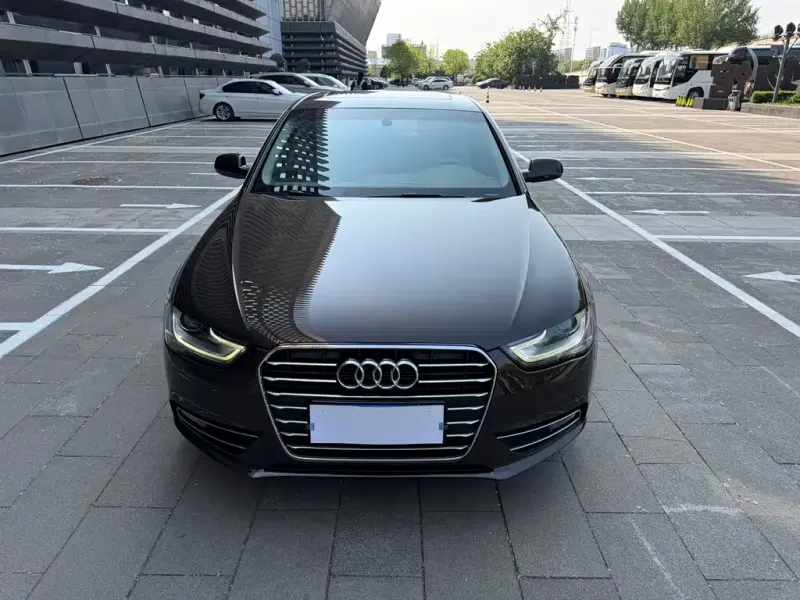 Audi A4L, 2016