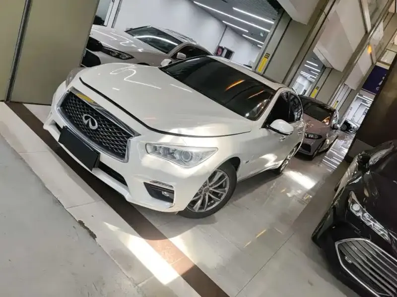 Infiniti Q50L, 2020