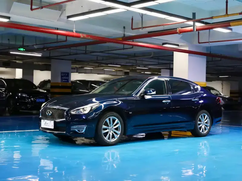 Infiniti Q70, 2016