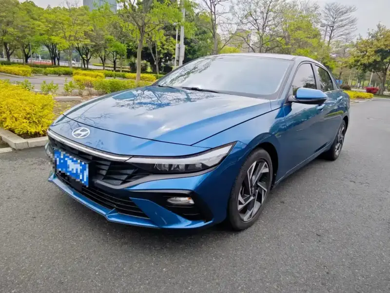 Hyundai Elantra, 2024
