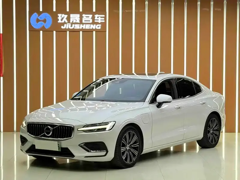 Volvo S60 PHEV, 2020