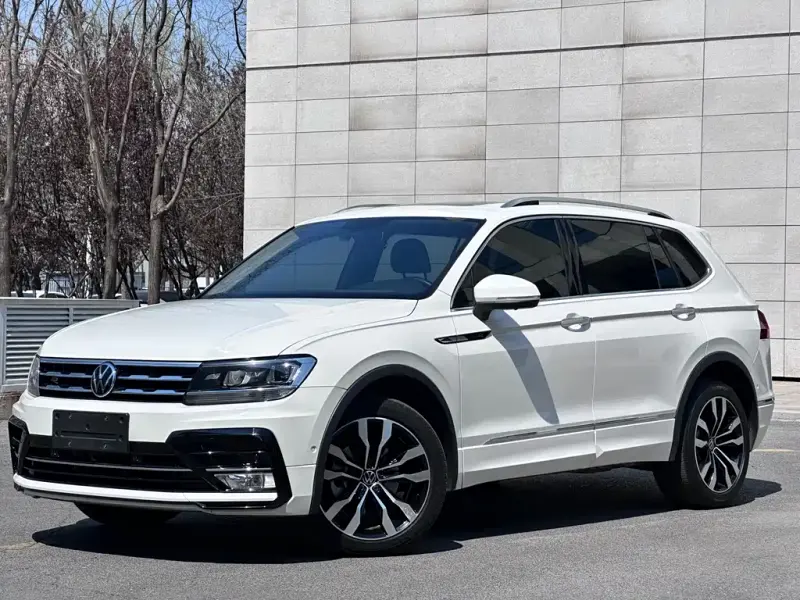 Volkswagen Tiguan L, 2021