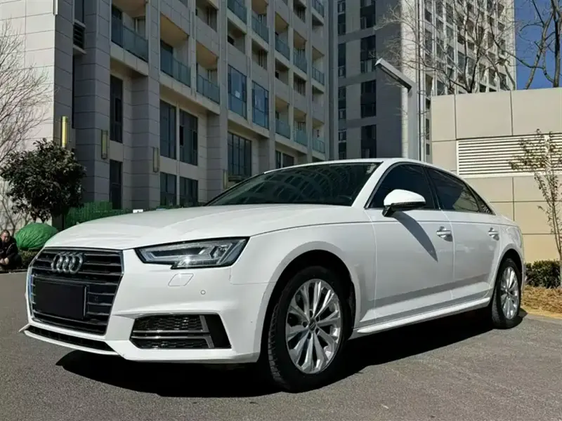 Audi A4L, 2020